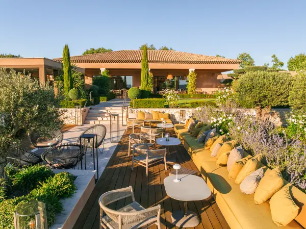 Hotel la Bastide Saint Georges — vue 3