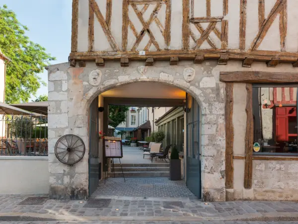 Aux Vieux Remparts — vue 1