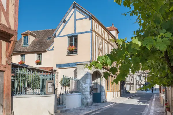 Aux Vieux Remparts — vue 4