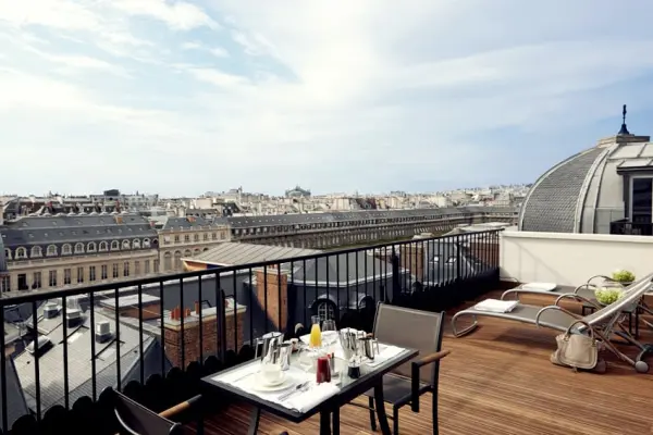 Grand Hôtel du Palais Royal — vue 2