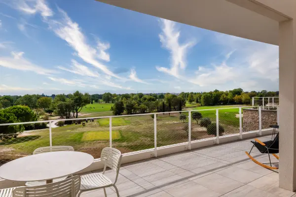 Horizon Resort Massane — vue 3