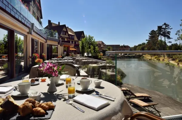 Hotel Spa Restaurant Domaine du Moulin — vue 2