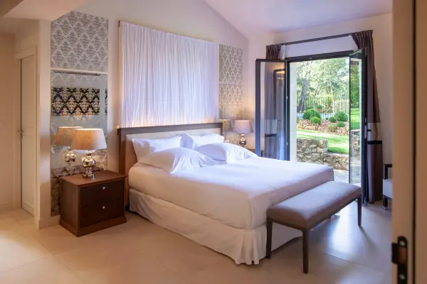 Le Vallon de Valrugues Hotel Spa & Villas — vue 2