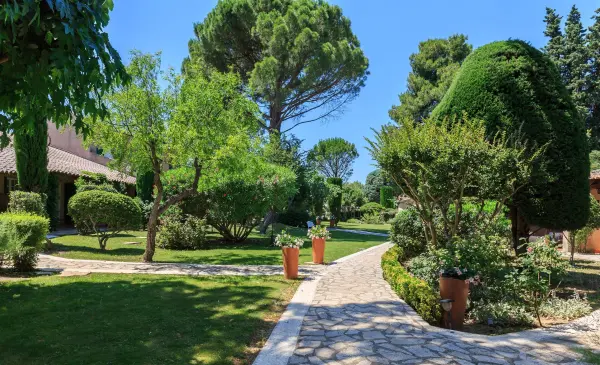 Le Vallon de Valrugues Hotel Spa & Villas — vue 11