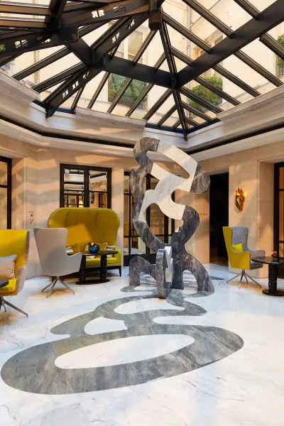 Le Burgundy Paris — vue 2
