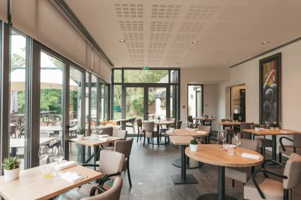 Le Dracy Hotel et Spa Restaurant la Garenne — vue 6