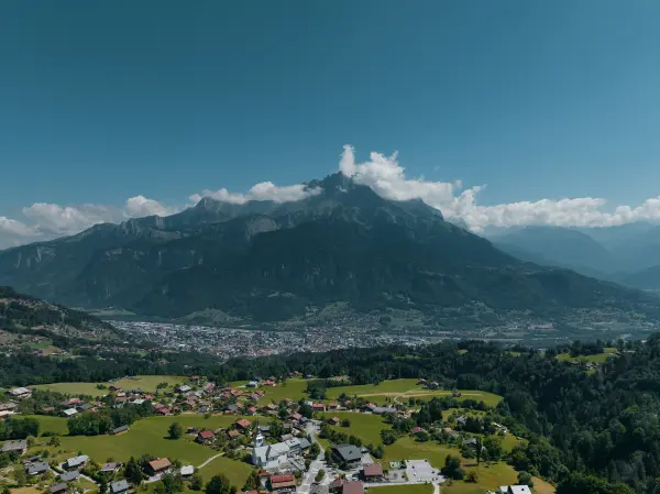 Les Roches Fleuries — vue 5