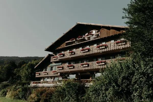 Les Roches Fleuries — vue 6