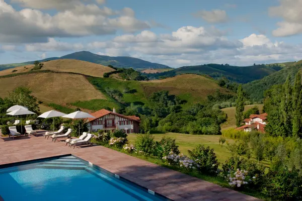 Auberge Ostapé — vue 1
