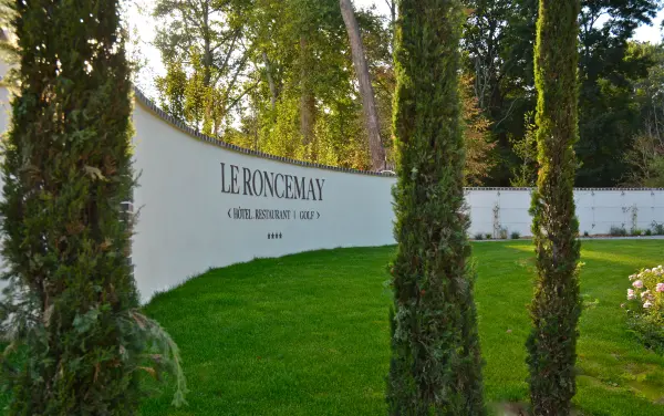 Domaine et Golf du Roncemay — vue 3