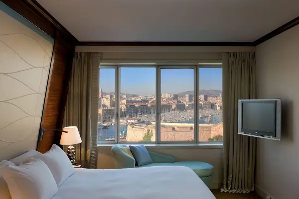 Sofitel Marseille Vieux Port — vue 2