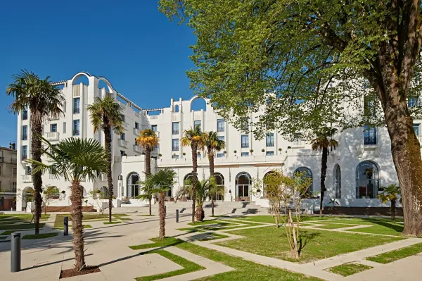 Hotel & Spa**** le Splendid — vue 1