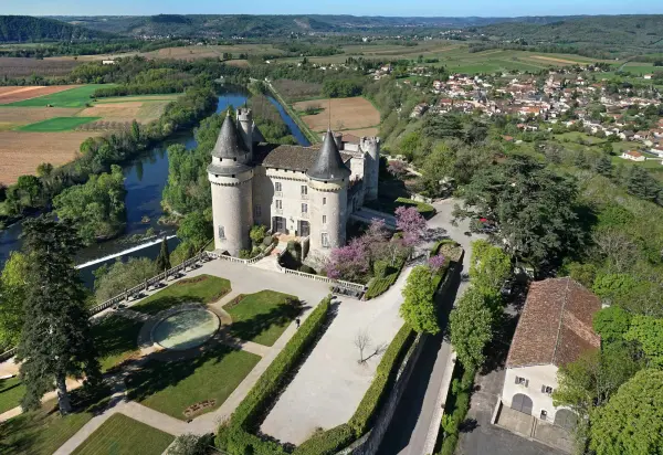 Chateau de Mercues — vue 1