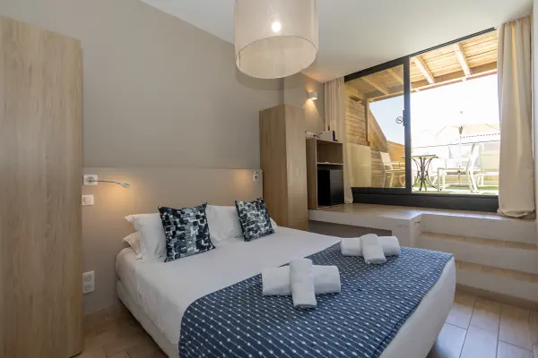 Auberge Kalliste — vue 6