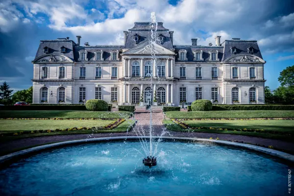 Chateau d'Artigny — vue 2