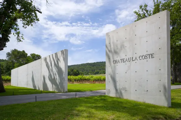 Chateau la Coste — vue 1