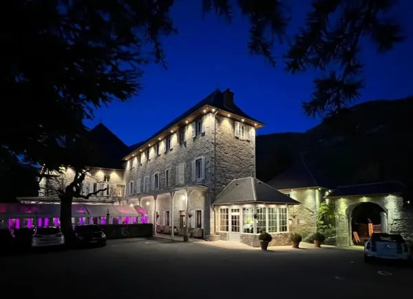 Chateau des Comtes de Challes — vue 8
