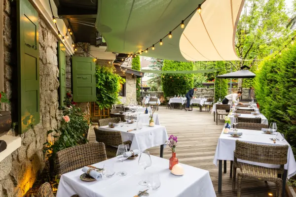 Hotel au Coin du Feu — vue 2