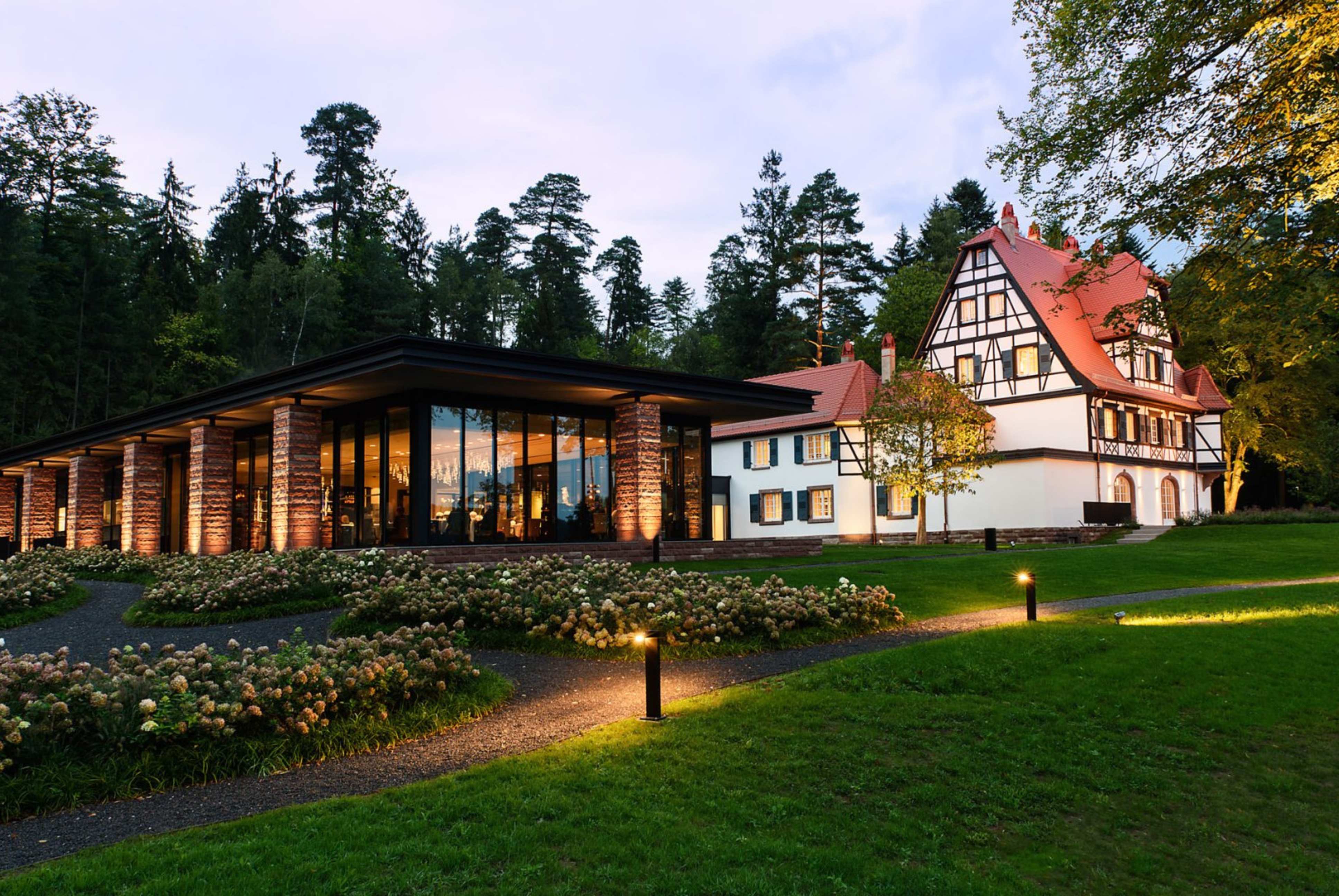 Maison de luxe à la française, vins et gastronomie : l’art de vivre de la Villa René Lalique